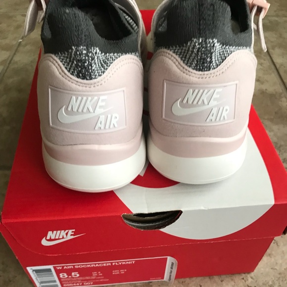 Nike Air Sockracer Flyknit